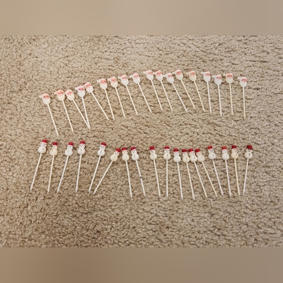 Set Of 36 VTG Toothpicks Snowman Santa Claus Christmas Holiday Plastic - Picture 1 of 3
